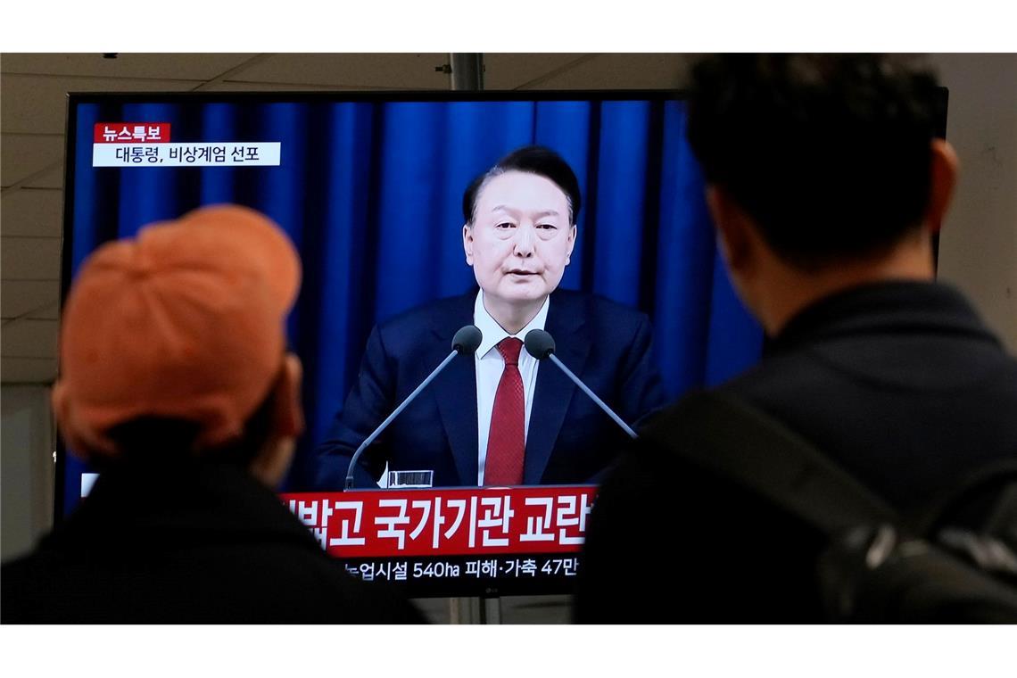 Südkoreas Präsident Yoon rief das Kriegsrecht aus - und nahm den Beschluss kurz darauf wieder zurück.