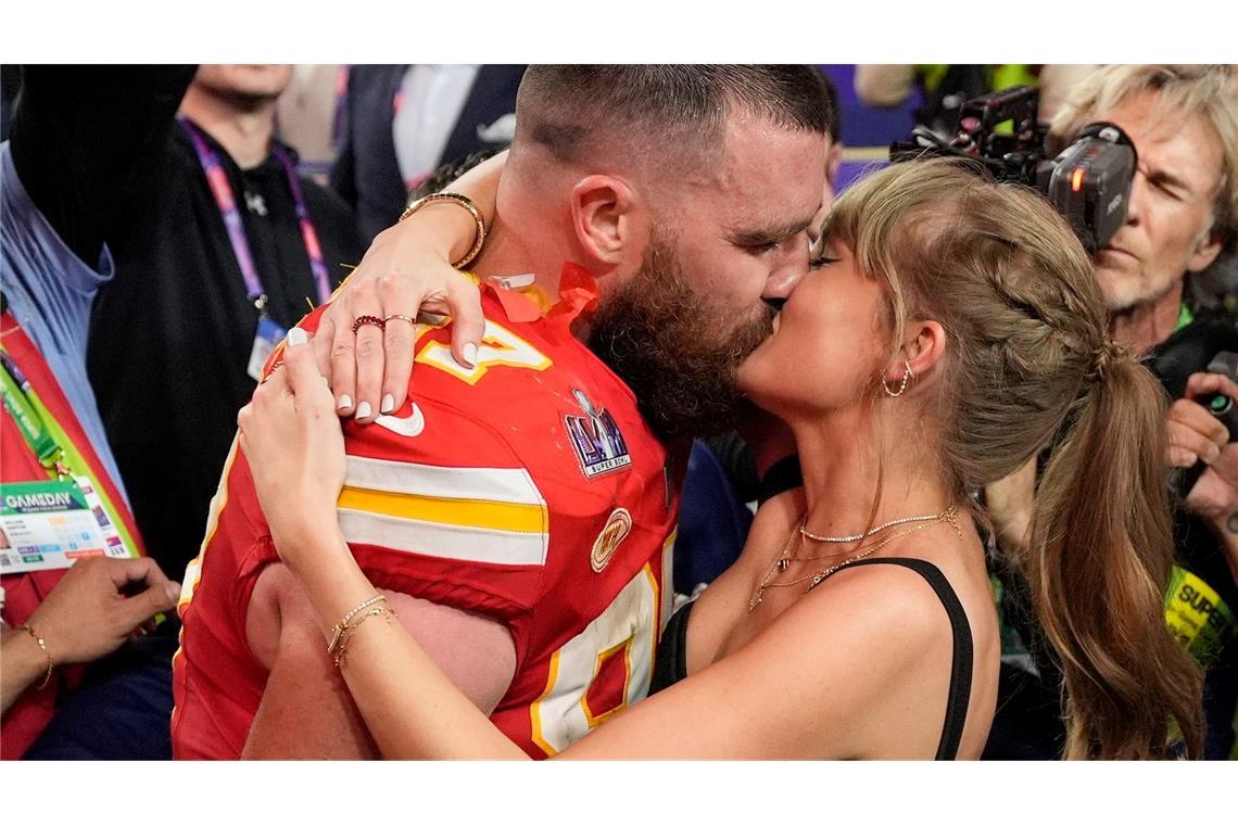 Taylor Swift und Travis Kelce sind mittlerweile rund ein Jahr ein Paar. (Archivfoto)