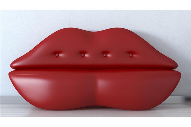 Teuer und ungemütlich: Rote Lippen Couch und andere Design-Irrtümer.