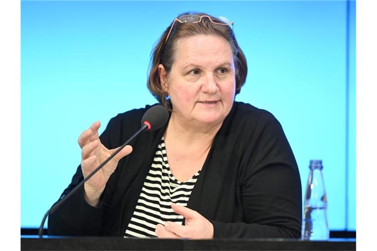 Theresa Schopper (Bündnis 90/Die Grünen), Kultusministerin von Baden-Württemberg, bei einer Pressekonferenz. Foto: Bernd Weißbrod/dpa