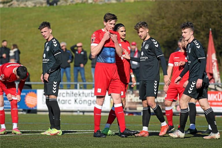 Thomas Doser (links) ist wieder fit und nach fast vierwöchiger Verletzungspause bereit, ins Backnanger Trikot zu schlüpfen. Foto: A. Becher