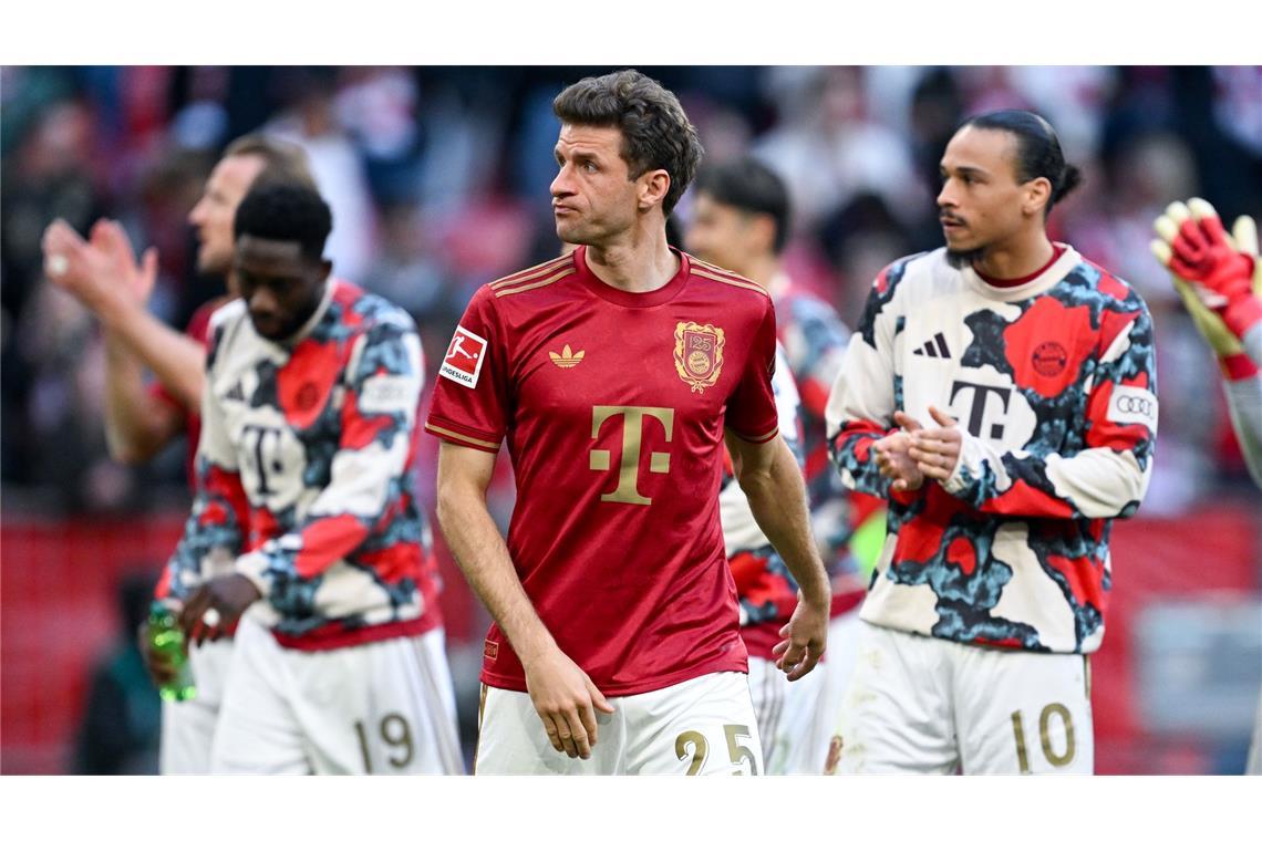 Thomas Müllers (M) Laune war nach dem Bochum-Flop erstmal dahin.