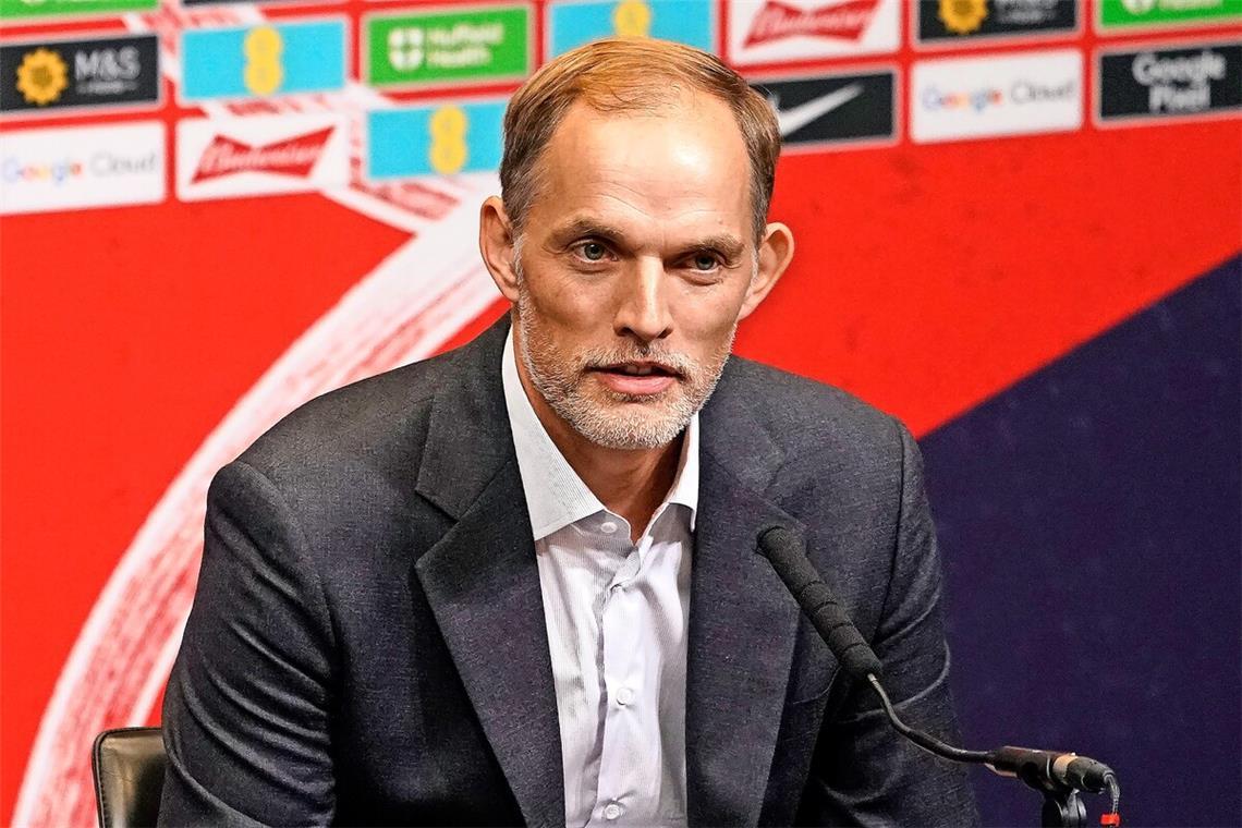 Thomas Tuchel bei seiner Vorstellung als künftiger Trainer der englischen Fußball-Nationalmannschaft.Thomas Tuchel bei seiner Vorstellung als künftiger Trainer der englischen Fußball-Nationalmannschaft.