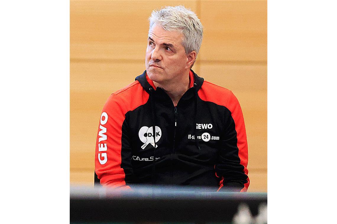 Tischtennis-Funktionär Thomas Walter, hier im Trainingsanzug bei einer Begegnung des DJK Sportbund Stuttgart, für den er sich in seiner Freizeit engagiert