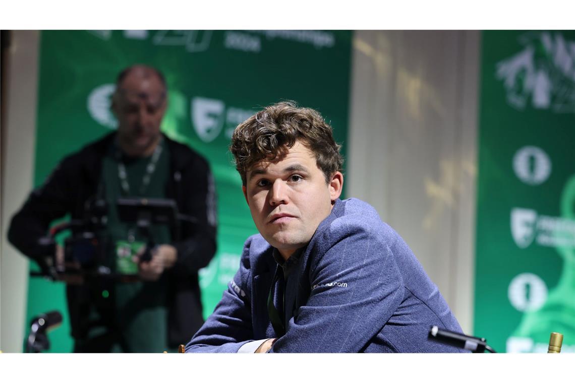 Wegen einer Jeans: WM-Aus für Titelverteidiger Carlsen