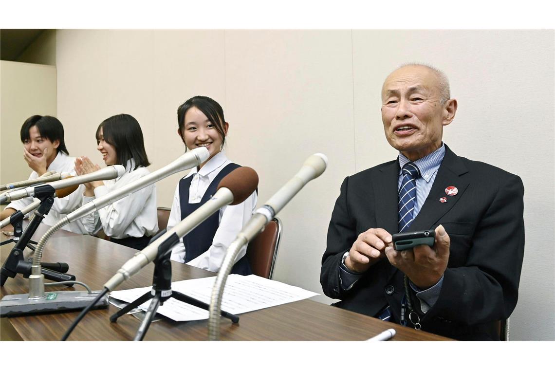 Toshiyuki Mimaki, Präsident von Nihon Hidankyo, reagierte bewegt auf die Bekanntgabe.