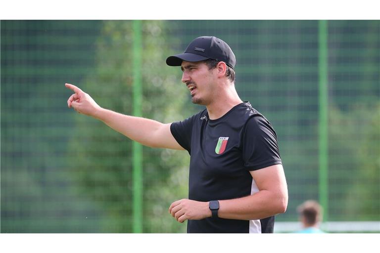 Trainer Christian Ehrenberg hört beim FC Esslingen früher als plant auf.   
Foto: Alexander Keppler