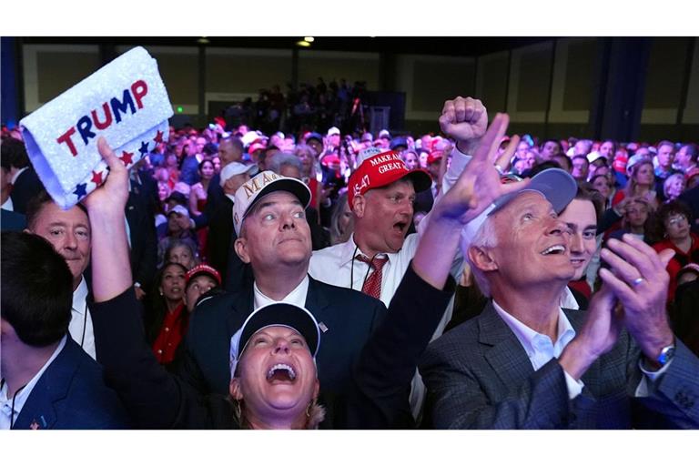 Trump-Anhänger jubeln in Florida.