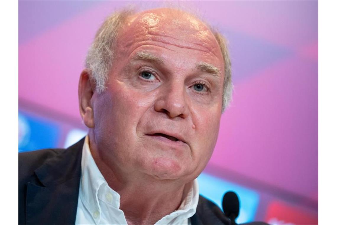 Uli Hoeneß: „Jetzt bin ich ein totaler Fan von Lauterbach“ Uli Hoeneß, Ehrenpräsident des FC Bayern München, feiert am 5. Januar seinen 70. Geburtstag. Foto: Sven Hoppe/dpa