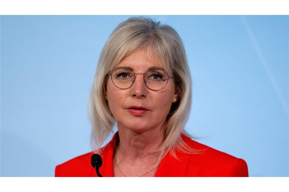 Ulrike Scharf (CDU) will die Sicherheit überprüfen. (Archivbild)