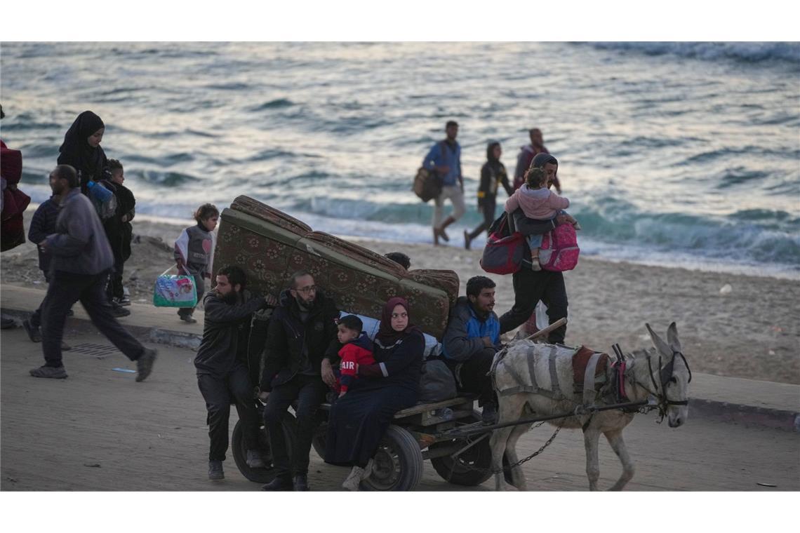 Unbestätigten palästinensischen Berichten zufolge wurden trotz der geltenden Waffenruhe erneut mehrere Menschen bei einem israelischen Angriff getötet.