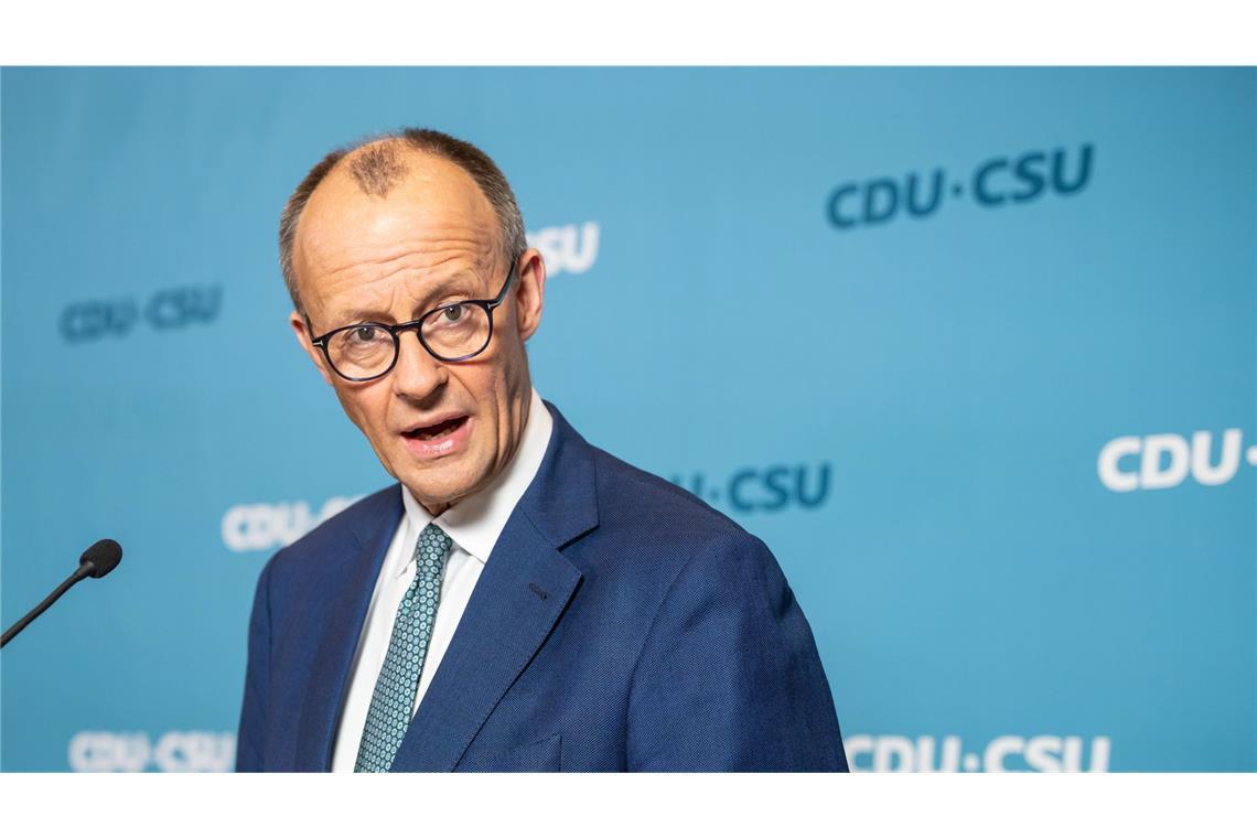 Unionsfraktionschef Friedrich Merz will seine Vorschläge trotz aller Warnungen in den Bundestag einbringen.