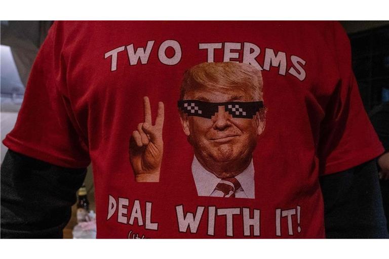 Unter anderem von Shirt-Verkäufen profitiert der chineische Markt nach dem Wahlsieg Trumps. (Symbolfoto)