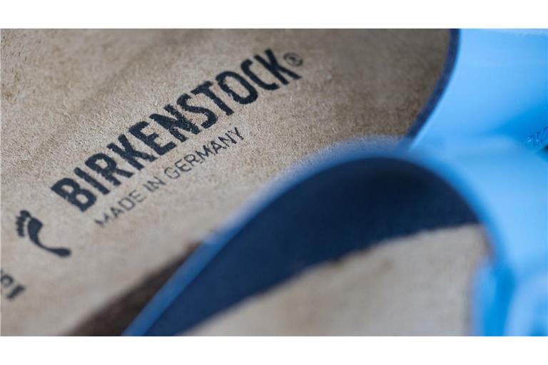 Unter dem Strich sprang Birkenstocks Quartalsgewinn um 45 Prozent auf 72 Millionen Euro nach oben.