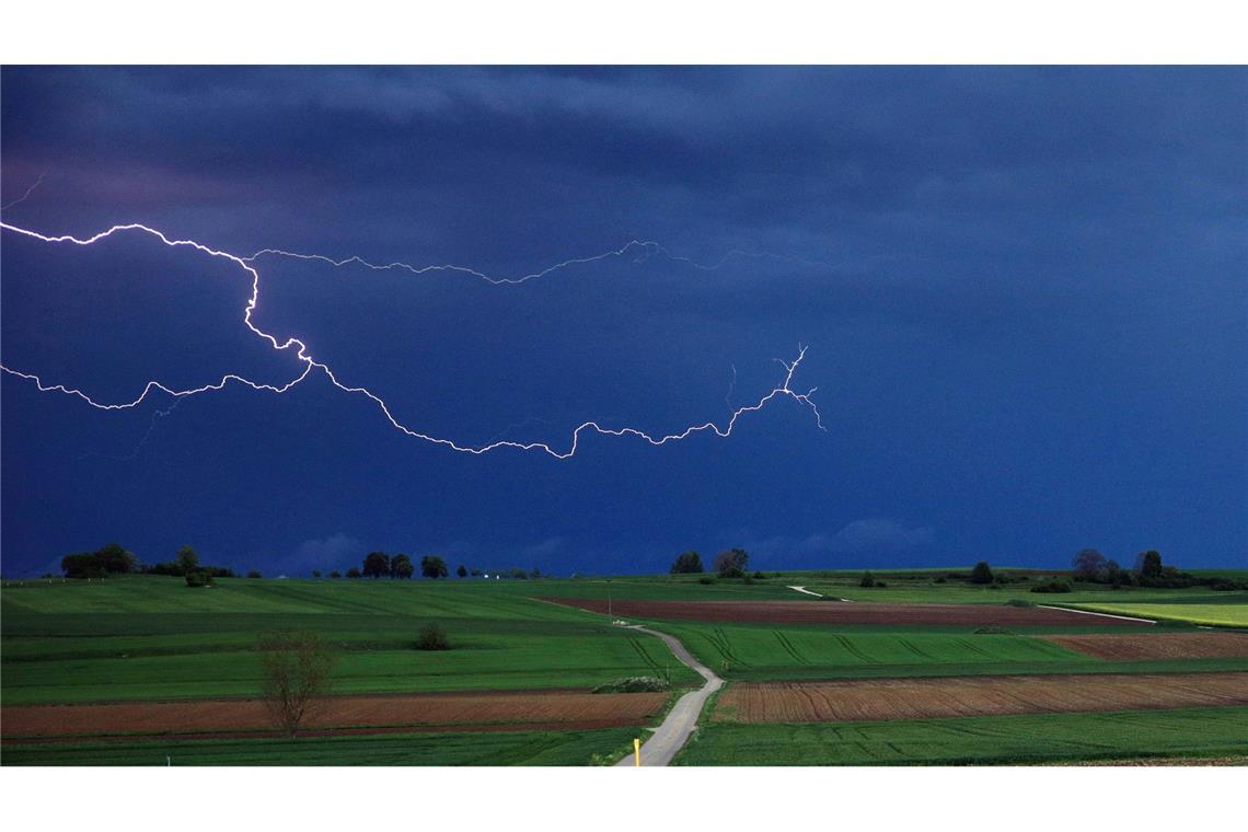 Unwetter in Teilen Westdeutschlands. Heute soll sich die Lage wieder etwas entspannen.