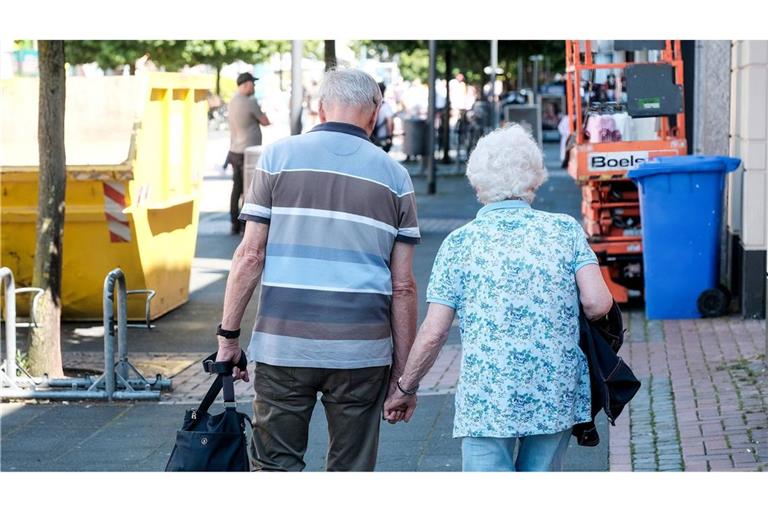 Verbesserungen für Erwerbsminderungs­rentnerinnen und -rentner gibt es ab Juli 2024.