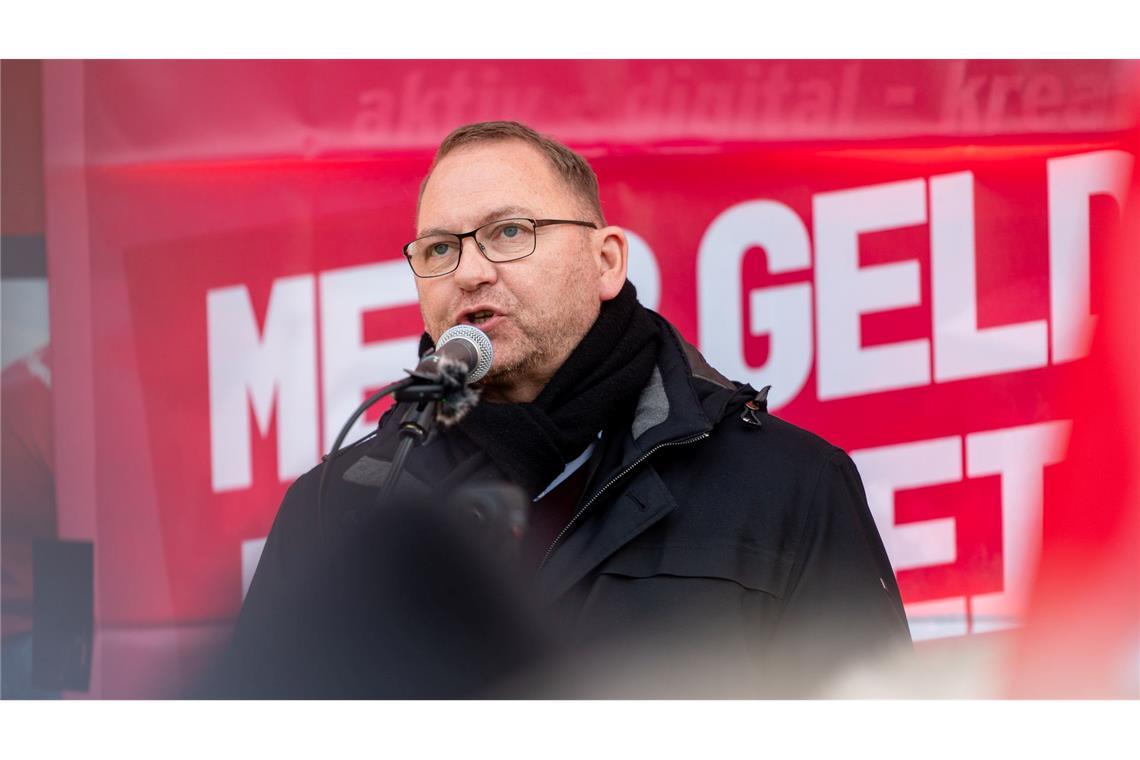 Verdi-Chef Frank Werneke erwartet eine Ausweitung von Warnstreiks. (Archivbild)