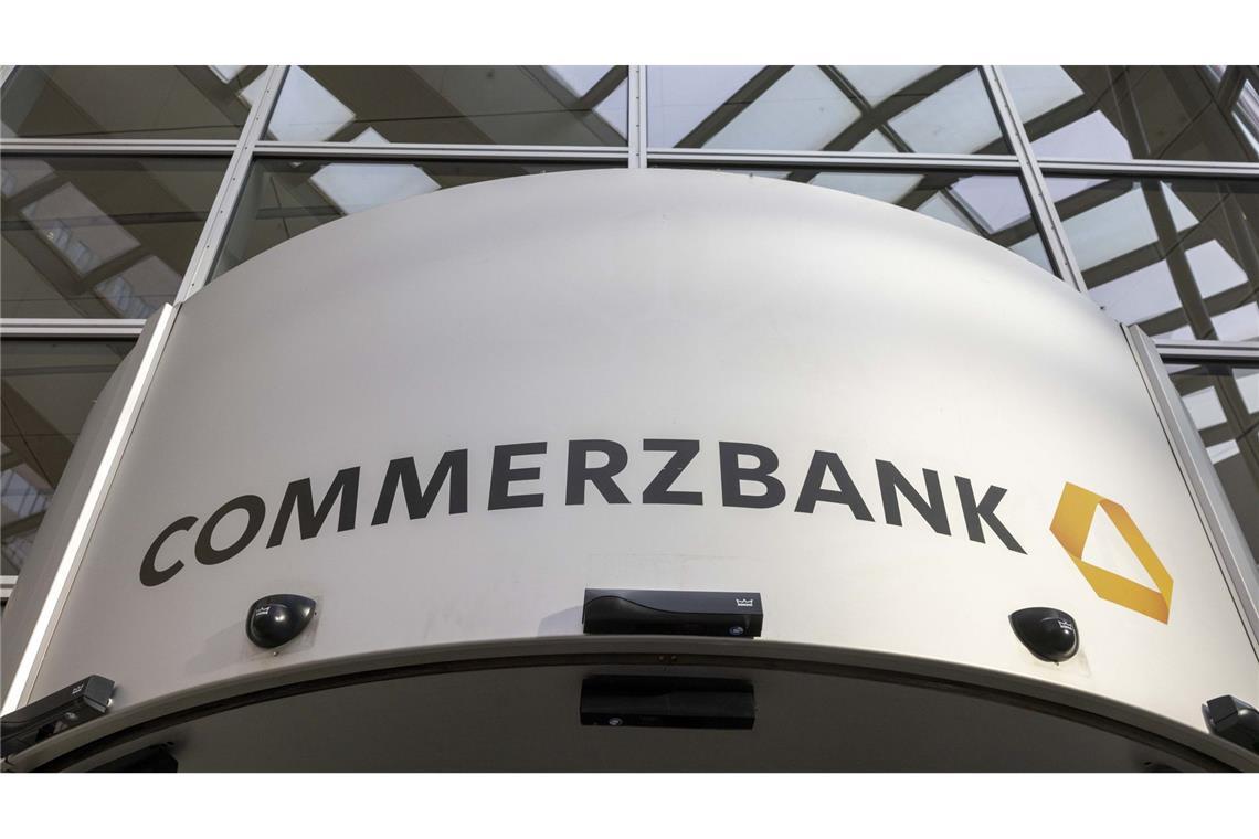 Verdi unterstützt die Commerzbank beim Stellenabbau. (Symbolbild)