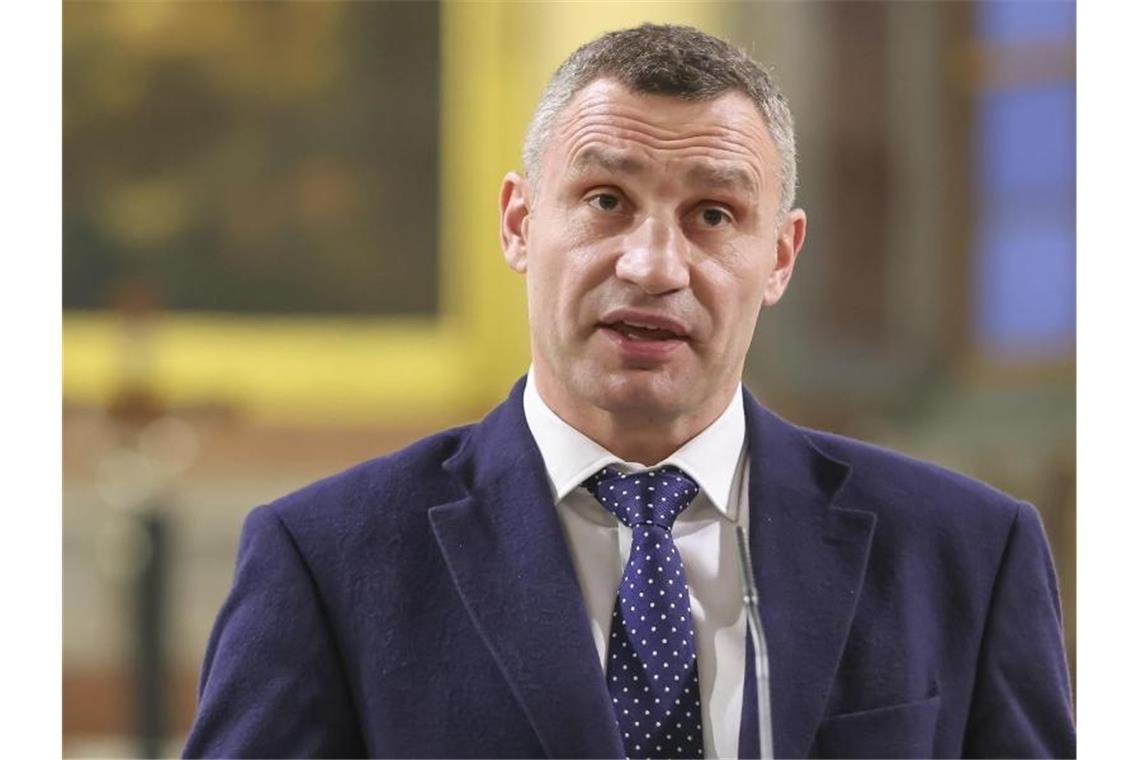 Klitschko enttäuscht über deutsches Waffenlieferverbot Vitali Klitschko, Oberbürgermeister von Kiew, hat eine klare Meinung zur Lobby-Arbeit von Altbundeskanzler Gerhard Schröder. Foto: Jan Woitas/dpa-Zentralbild/dpa