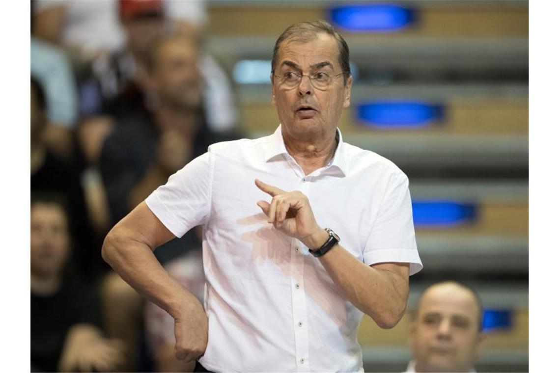 Moculescu über Grozer-Abschied: „Bruch ist sehr groß“ Volleyball-Trainerlegende Stelian Moculescu. Foto: Soeren Stache/dpa