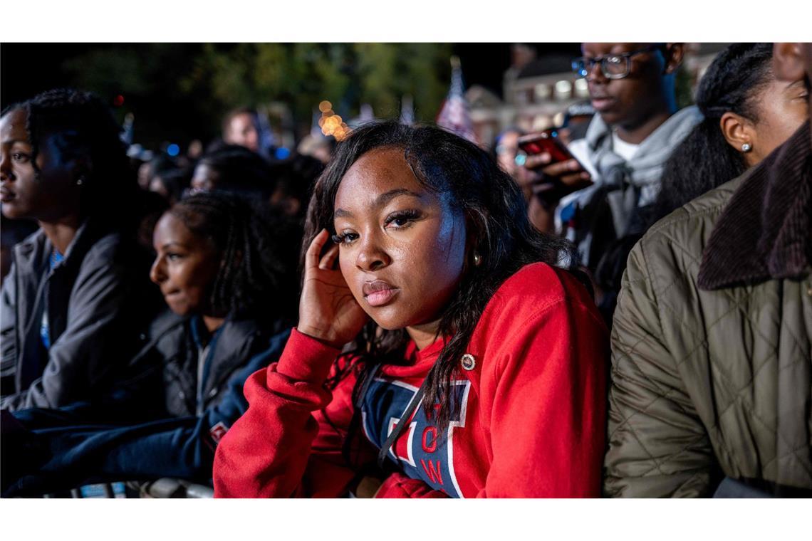 Von Unglauben bis Verzweiflung: Harris-Unterstützer auf der offiziellen Wahlparty der Demokraten auf dem Campus der Howard University in Washington D.C.