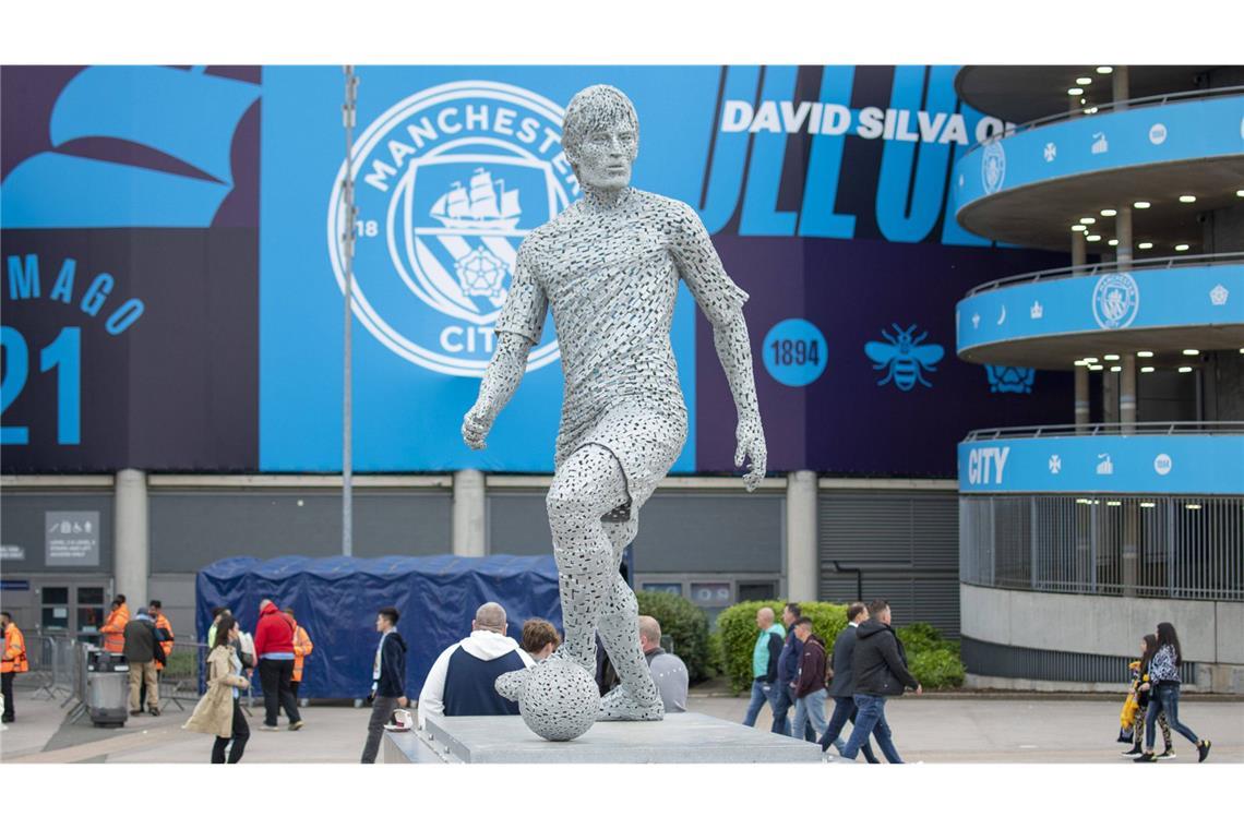 Vor dem Etihad Stadium wurde David Silva, Ex-Profi von Manchester City, verewigt.