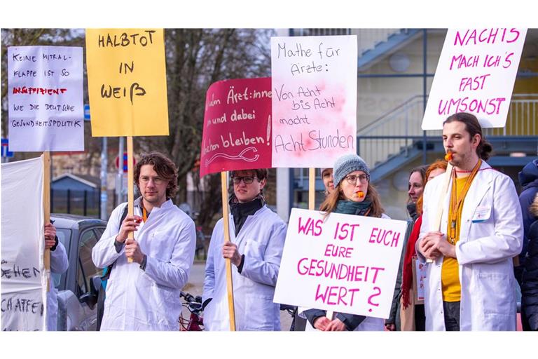 Vor einigen Monaten sind bundesweit die Ärzte der Unikliniken auf die Straße gegangen – jetzt folgen die kommunalen Krankenhäuser.