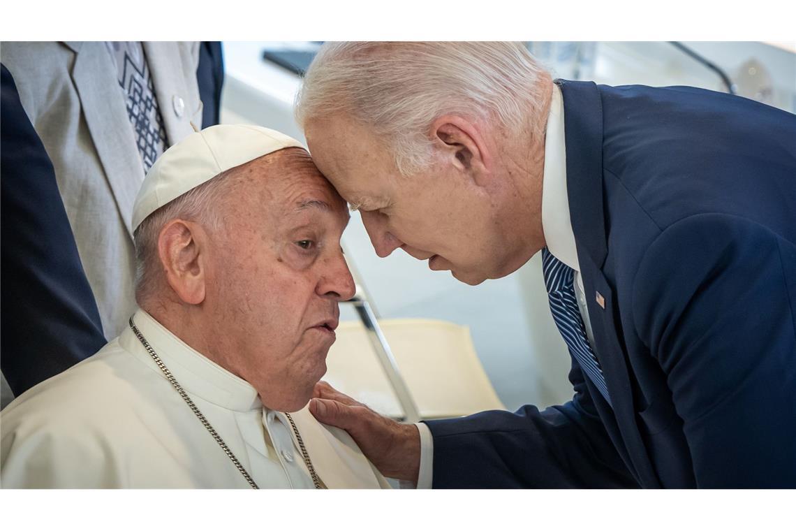 Vor seinem Abschied aus dem Weißen Haus ehrt Joe Biden den Papst auf besondere Weise. (Archivbild)