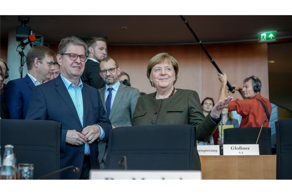 Vorsitzender des Untersuchungsausschusses ist Ralf Stegner (SPD).