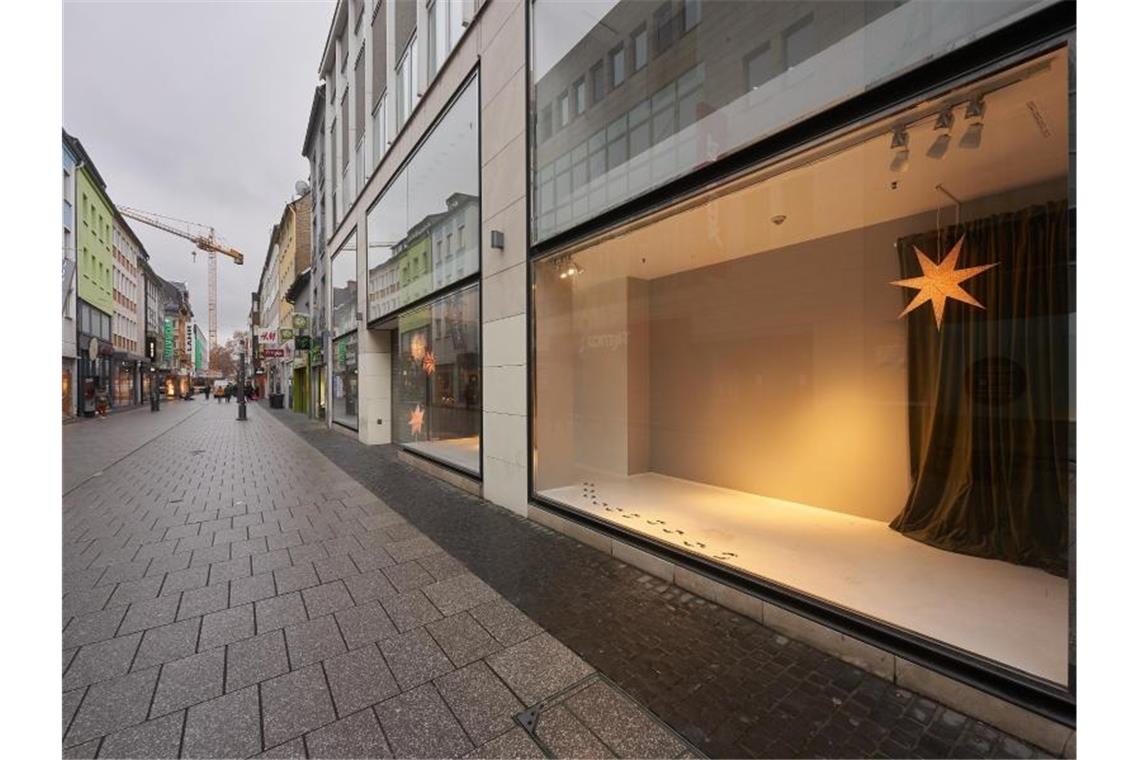 Weihnachtsgeschäft enttäuschend für Einzehändler in Europa Wegen des zweiten Lockdowns waren die Fußgängerzonen in deutschen Innenstädten - wie hier in Koblenz - im Dezember oft leer. Foto: Thomas Frey/dpa
