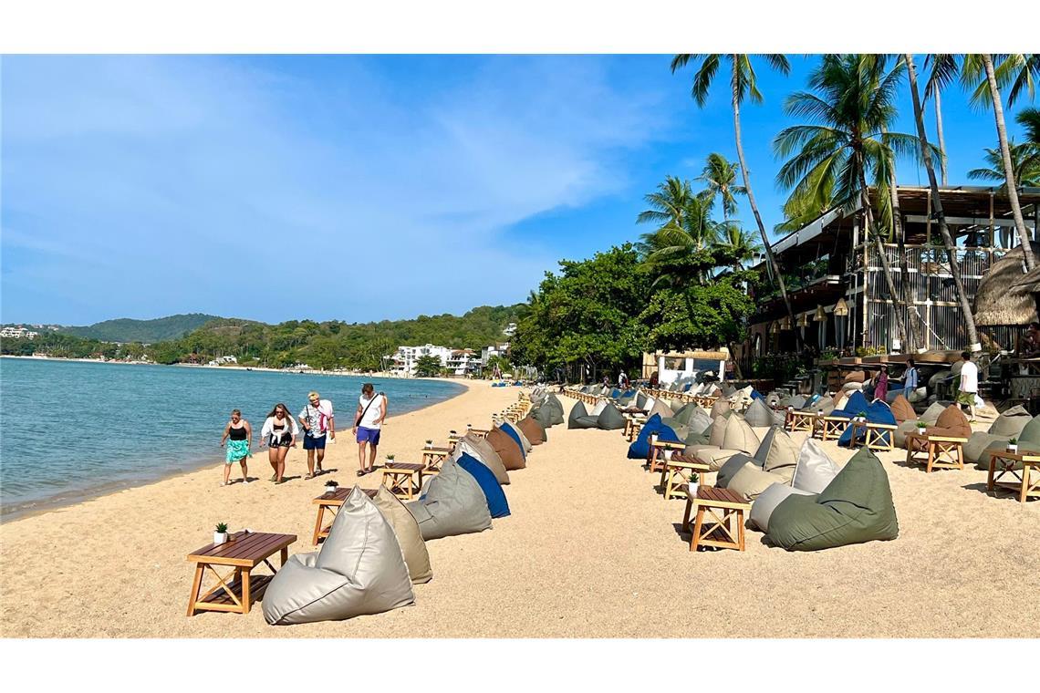 Weiße Strände und Kokospalmen - das lockte einst die Rucksacktouristen nach Koh Samui. Heute ist die Insel ein Massenziel geworden. (Archivbild)