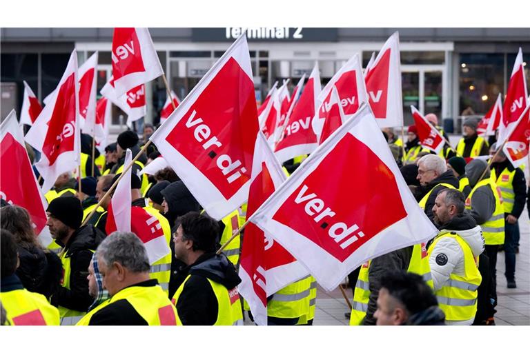 Weitere Warnstreikrunde an den Flughäfen beginnt. (Archivbild)