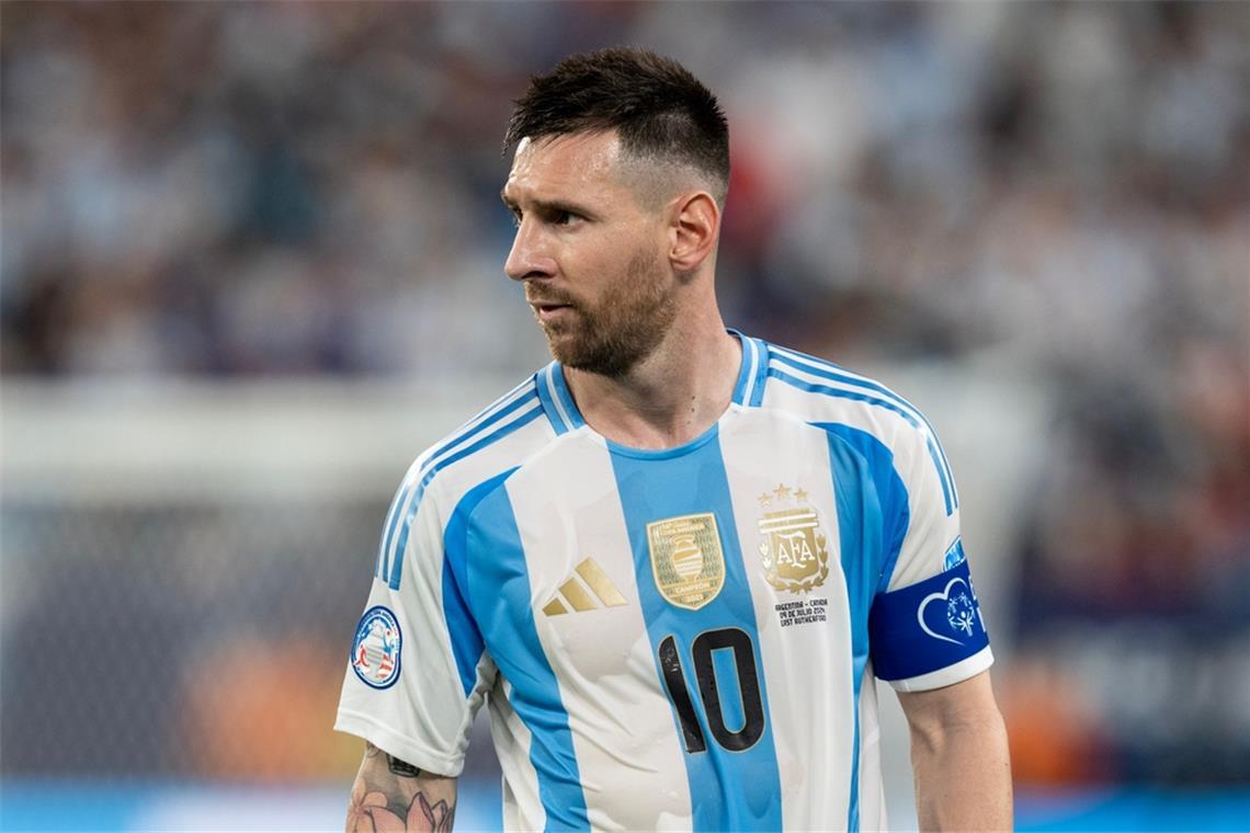 Wer tritt in seine Fußstapfen? Lionel Messi wurde 8-Mal Weltfußballer des Jahres, zuletzt 2023.