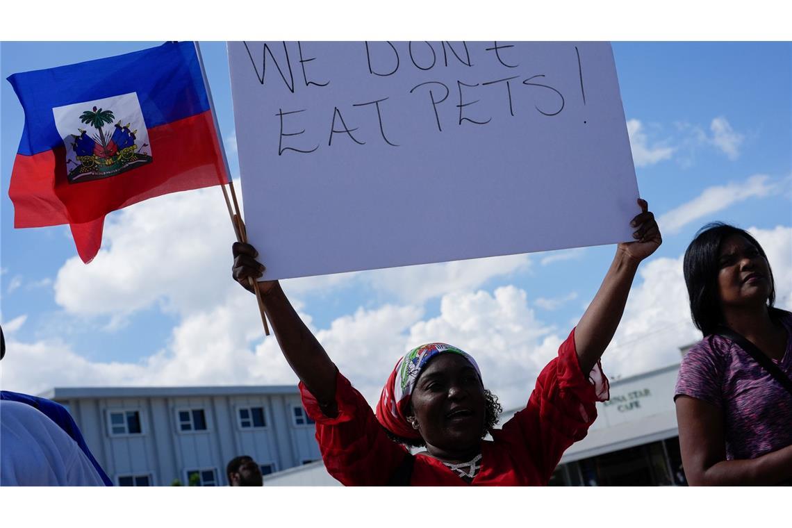 Wilda Brooks aus West Palm Beach, Florida, macht klar: "Wir essen keine Haustiere!"