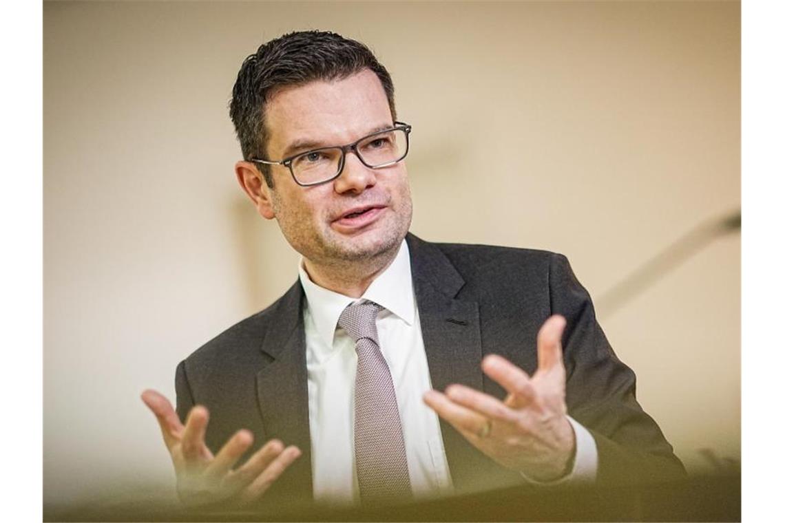Buschmann: Geldstrafen-Schuldner sollen seltener in Haft Will bundesrechtlich etwas beisteuern, damit es zu weniger Vollstreckungen kommt: Marco Buschmann. Foto: Michael Kappeler/dpa