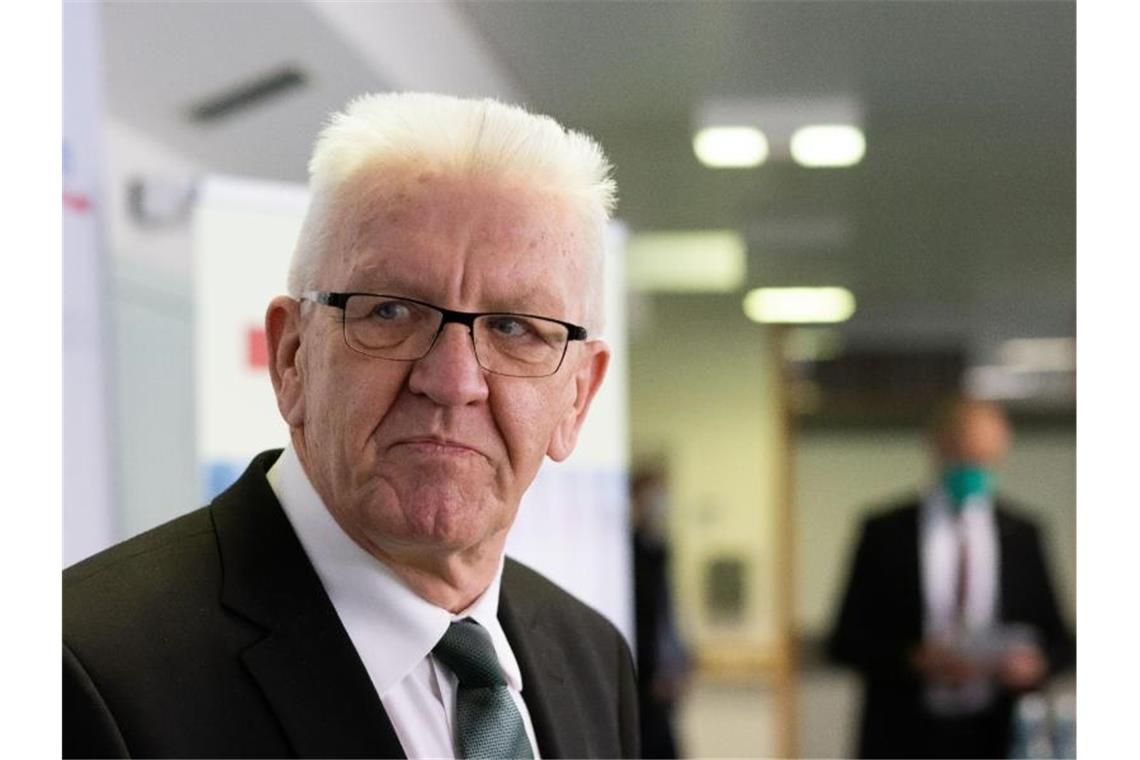 Kretschmann: „Wir müssen uns auf schwere Zeiten einstellen“ Winfried Kretschmann (Bündnis 90 Die Grünen), Ministerpräsident von Baden-Württemberg. Foto: Philipp von Ditfurth/dpa/Archivbild