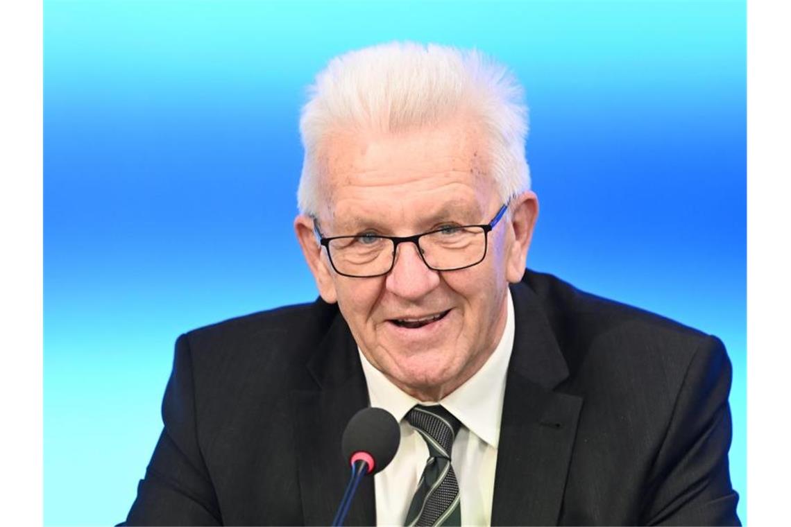 Kretschmann: Bundesrat für Lockerungen für Geimpfte Winfried Kretschmann (Bündnis 90/Die Grünen), Ministerpräsident von Baden-Württemberg. Foto: Bernd Weißbrod/dpa