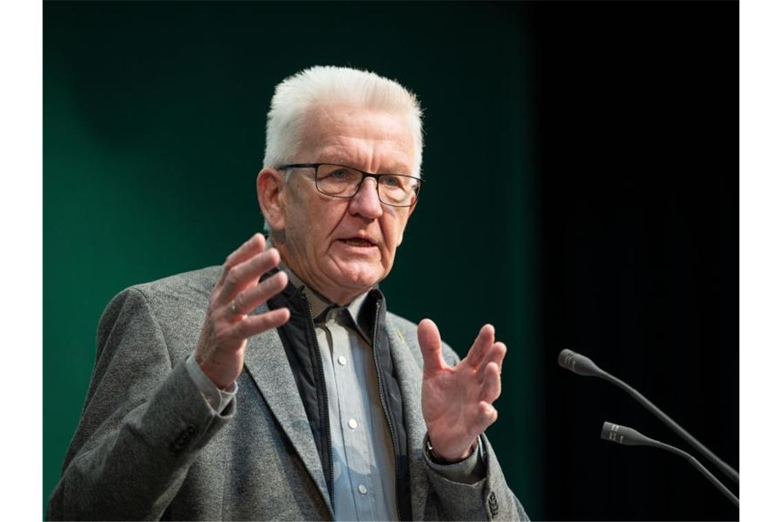 Winfried Kretschmann (Bündnis 90/Die Grünen), Ministerpräsident von Baden-Württemberg, spricht. Foto: Marijan Murat/dpa/Archivbild