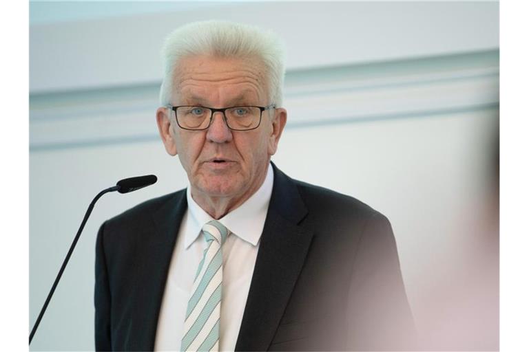 Winfried Kretschmann (Bündnis 90/Die Grünen), Ministerpräsident von Baden-Württemberg, spricht. Foto: Sebastian Gollnow/dpa