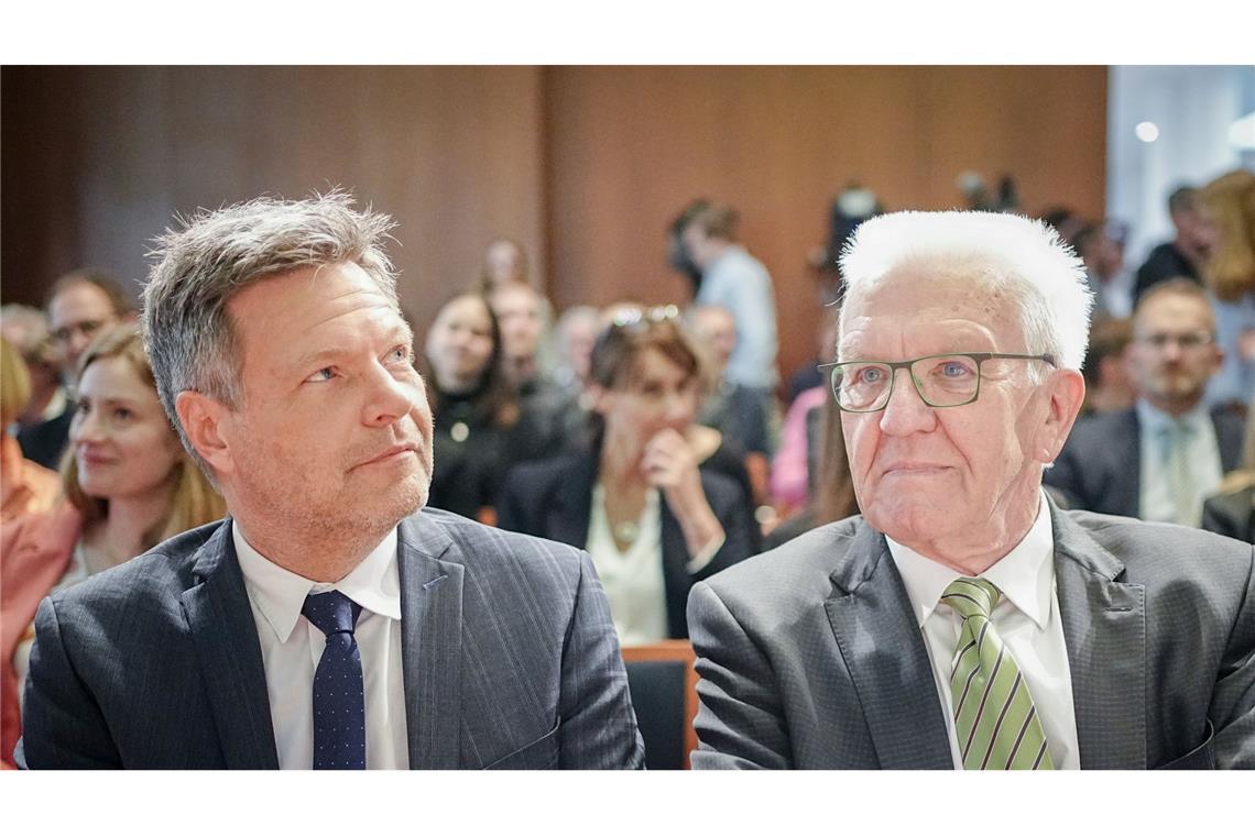 Winfried Kretschmann (rechts) spricht sich für Robert Habeck aus.