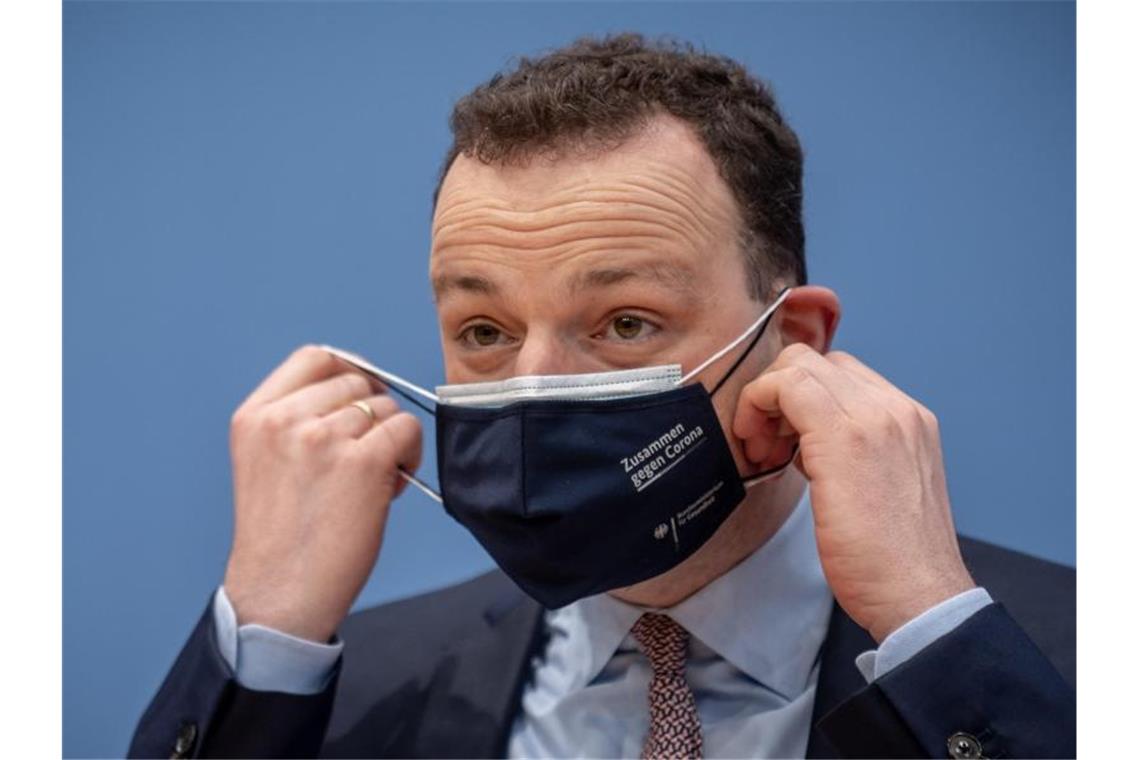 Dritte Welle der Pandemie durch Impfungen nicht zu stoppen „Wir befinden uns in der dritten Welle der Pandemie, die Zahlen steigen, der Anteil der Mutationen ist groß“, sagt Jens Spahn (CDU), Bundesminister für Gesundheit,. Foto: Michael Kappeler/dpa