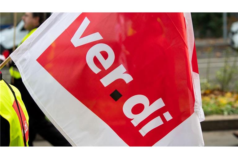 "Wir haben den Anspruch, den Reallohnverlust der vergangenen beiden Jahre auszugleichen", sagt Verdi-Verhandlungsführer Jan Duscheck.