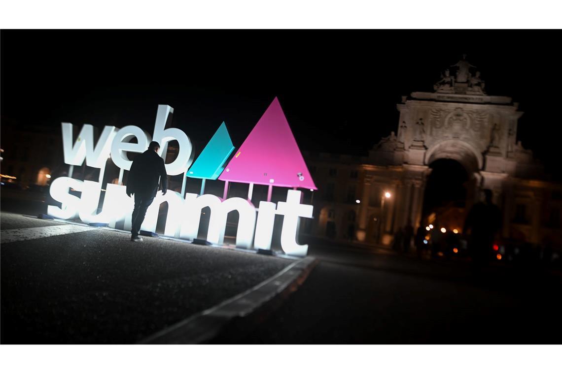 Wirtschaftsminister Habeck wird bei Besuch des "Web Summits" in Lissabon von einer rein weiblichen Delegation begleitet.