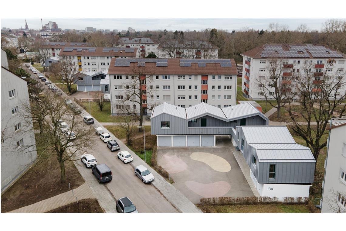 Wohnen lässt es sich auch hier: Falk Schneemann Architektur aus Karlsruhe ist . . . mit  Garagenaufstockungen in Karlsruhe nominiert.