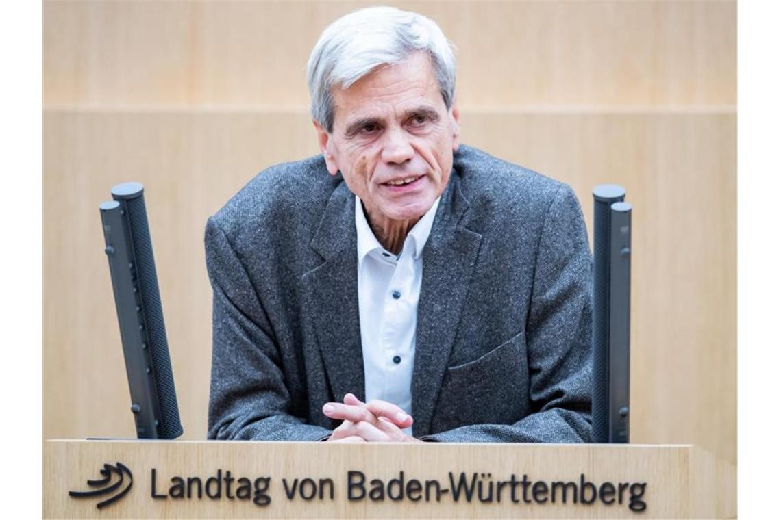 Landtagsabgeordneter Gedeon will AfD-Vorsitzender werden Wolfgang Gedeon, Landtagsabgeordneter (fraktionslos, AfD-Mitglied) in Baden-Württemberg. Foto: Tom Weller/dpa/Archivbild