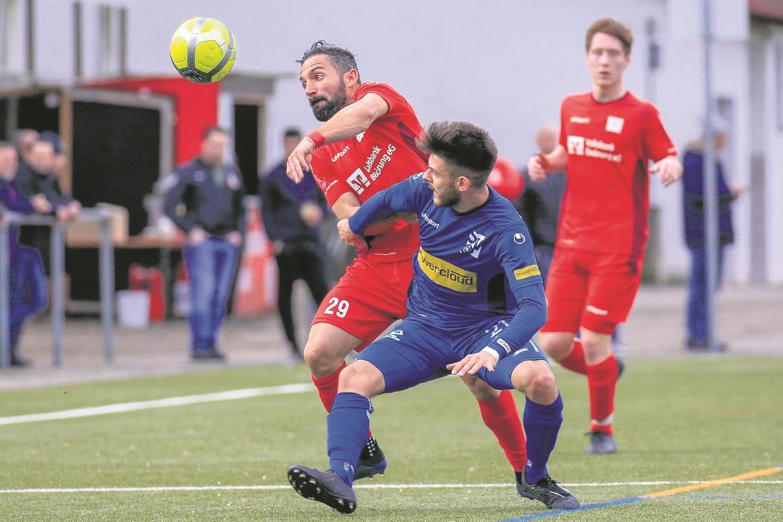 Kellerduell: TSG will Gmünd abhängen Wollen ihre ganze Kampfkraft in die Waagschale werfen, um in Gmünd zu gewinnen: Michele Varallo und die TSG-Fußballer. Foto: A. Becher