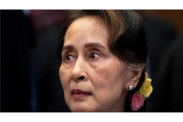 Wurde im April aus dem Gefängnis in der Hauptstadt Naypyidaw an einen anderen Ort verlegt: Aung San Suu Kyi.