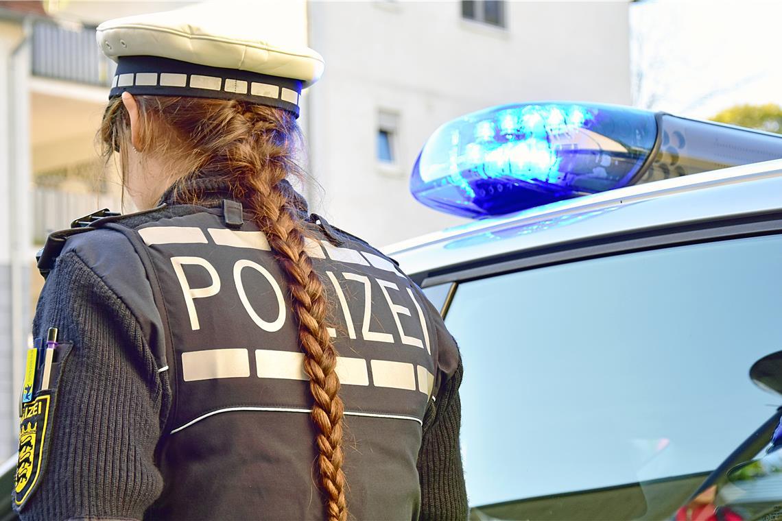 Zeugen werden gebeten, sich bei der Polizei zu melden. Symbolfoto: Tobias Sellmaier