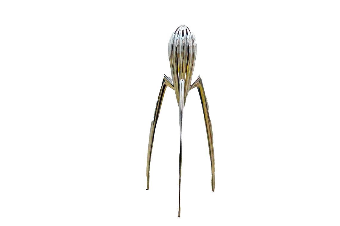 Zitronenpresse, entworfen von Philippe Starck für Alessi. Eher skulptur als Haushaltsgerät.