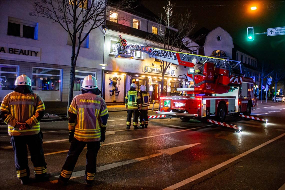 Brand in einer Gaststätte in Fellbach Zum Glück ist bei dem Brand in Fellbach ersten Erkenntnissen zufolge niemand verletzt worden. Foto: 7aktuell/Simon Adomat